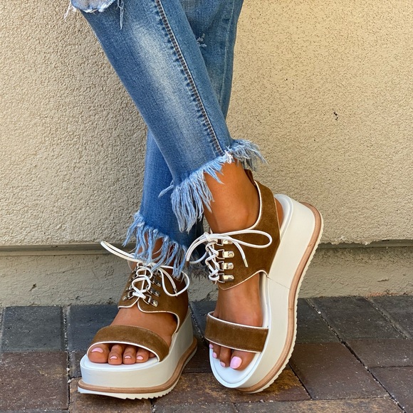 Kate Bosworth Razored Treads Lace Up Platform - Picture 3 of 10